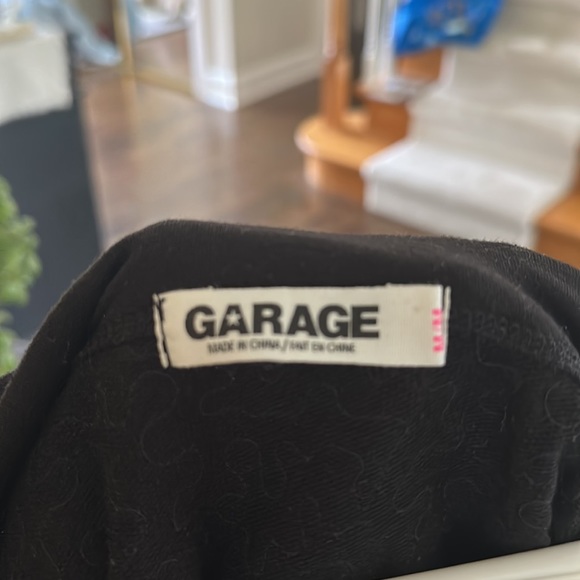 BLACK SEQUIN MINI SKIRT - Picture 3 of 3